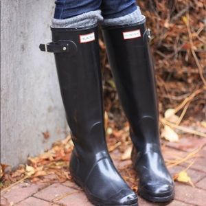 Black tall Hunter boots